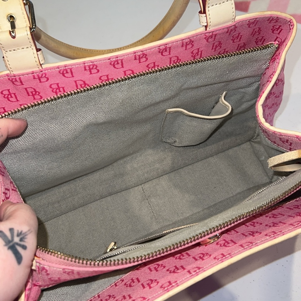 #15. Vintage Dooney & Bourke Pink and Tan bag - Picture 12 of 15